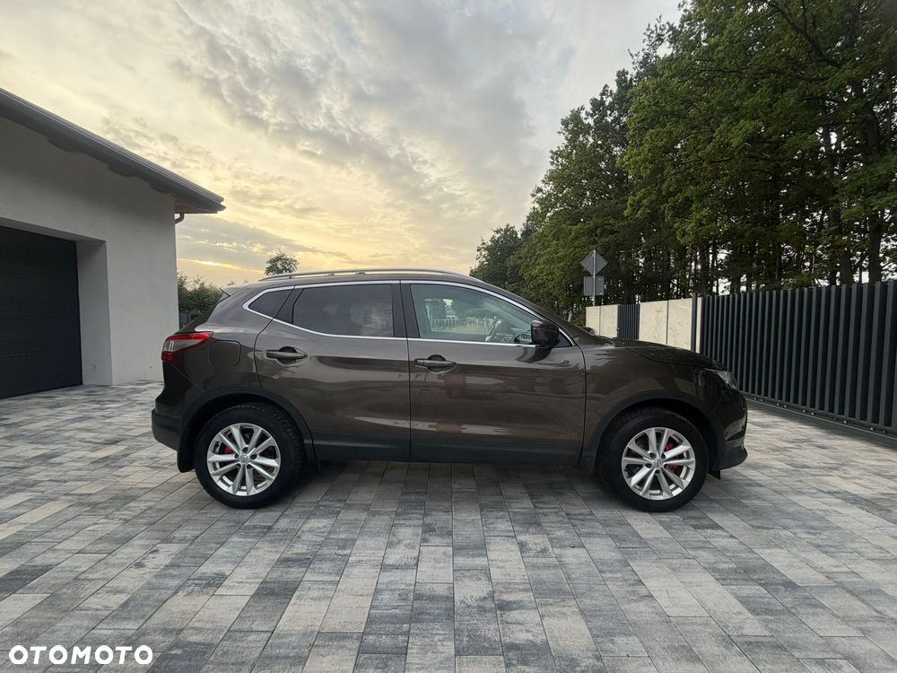 Nissan Qashqai 1.2 DIG-T Tekna EU6 - 10