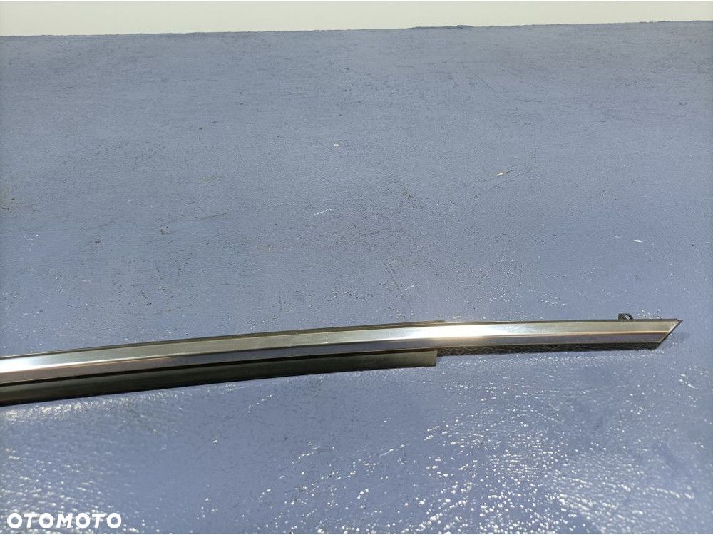 MAZDA 6 III GJ LIFT LISTWA ZGARNIAJĄCA SZYBY DRZWI PRZÓD LEWY - 2