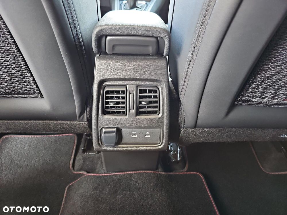Renault Captur - 31