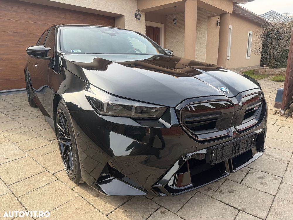 BMW M5 xDrive - 16