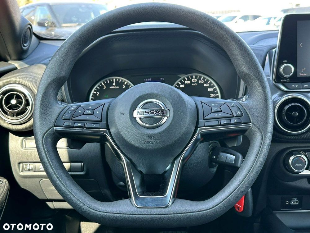 Nissan Juke 1.0 DIG-T Acenta DCT - 24