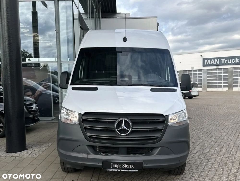 Mercedes-Benz Sprinter - 5