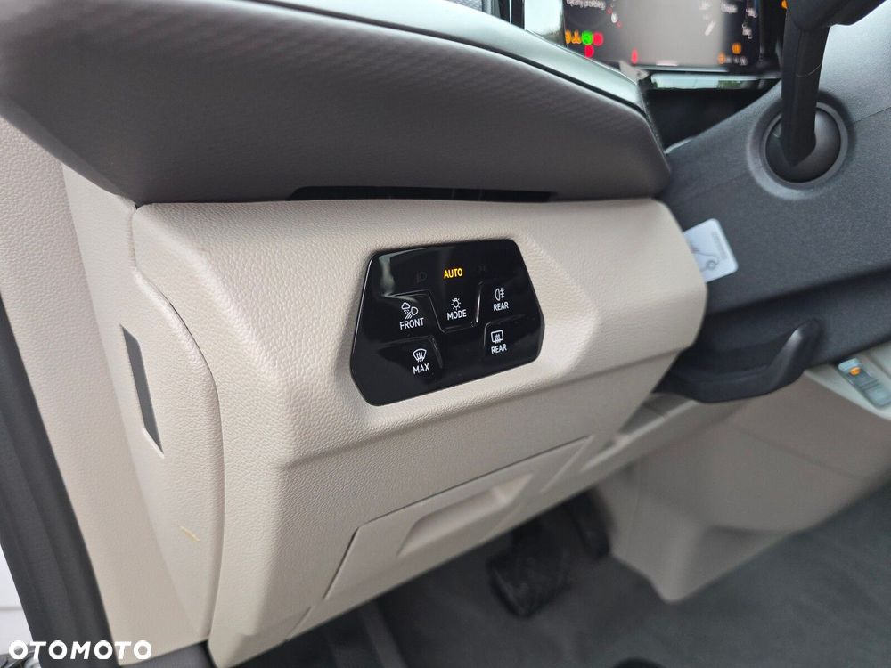 Volkswagen california Beach silnik: 2,0 l TDI SCR 150 KM / skrzynia biegów: 7-biegowa DSG rozstaw osi: 3124 mm - 31