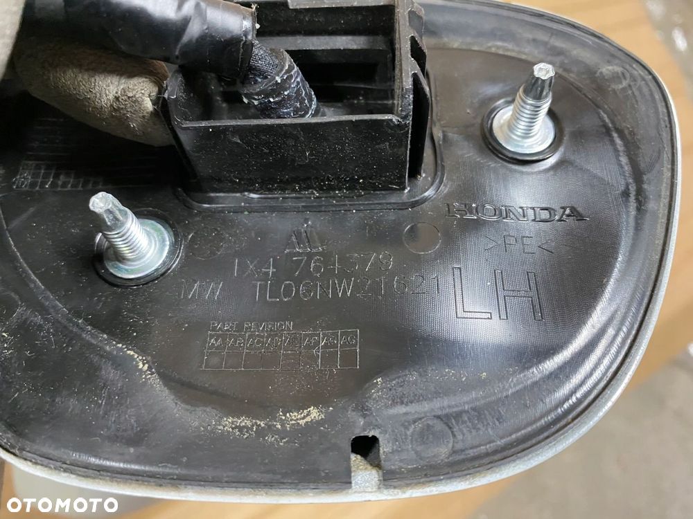 LUSTERKO LEWE ACURA RDX TL06NW21621 IX4 764379 13- - 9