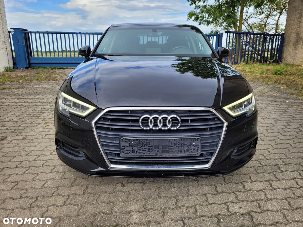 Audi A3 Limousine 35 TFSI cylinder on demand S tronic design