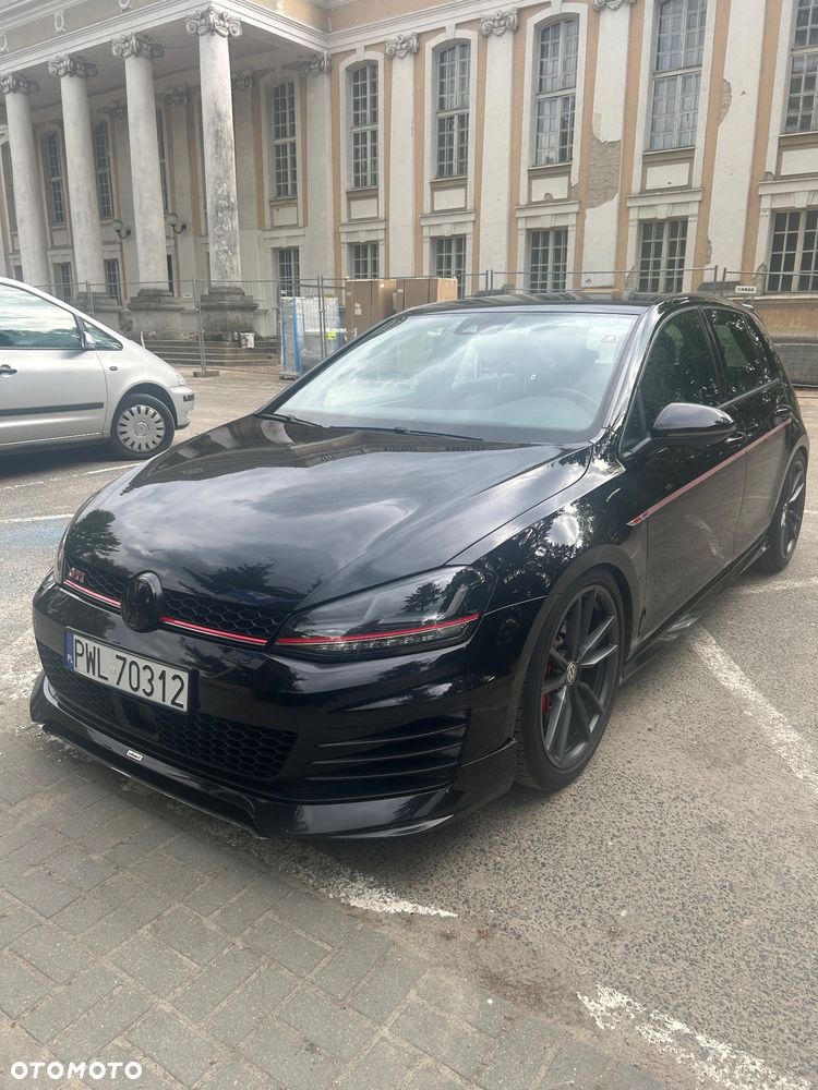 Volkswagen Golf - 12