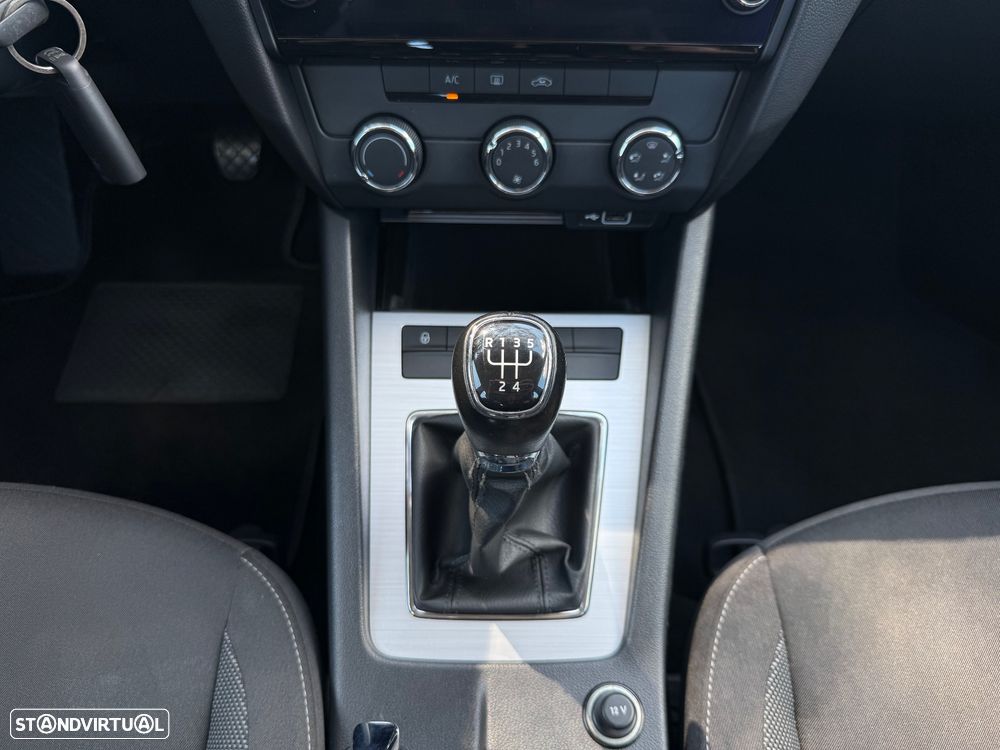 Skoda Octavia - 25