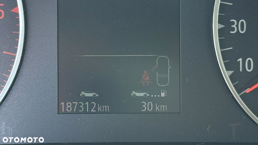 Renault Clio - 9