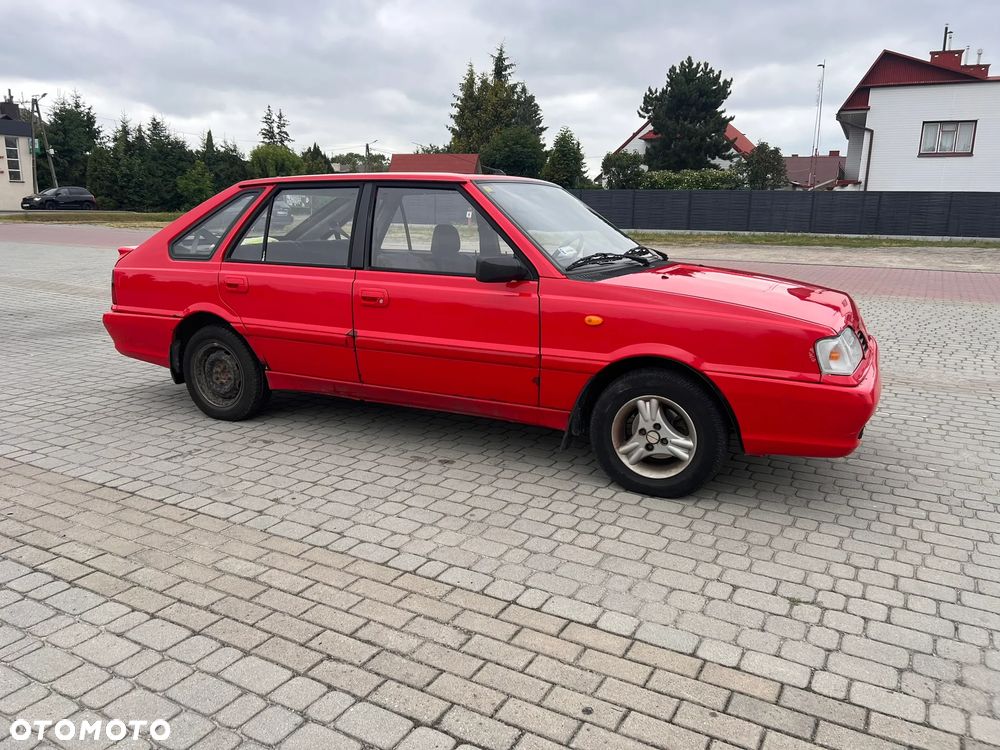 Polonez Caro - 10