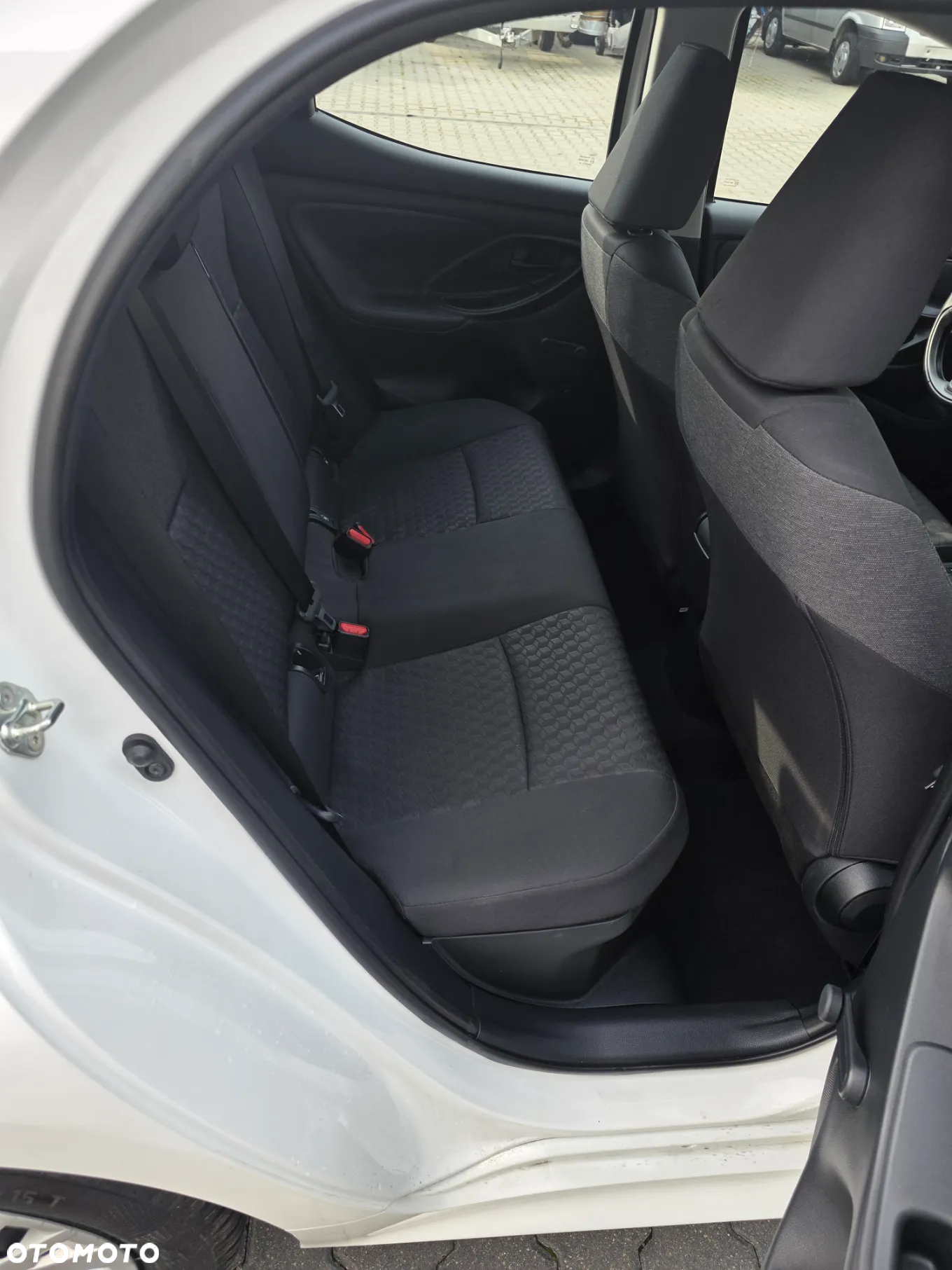 Toyota Yaris 1.5 VVT-iE Comfort - 13