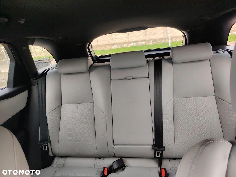 Land Rover Range Rover Velar 2.0 D200 mHEV R-Dynamic SE - 39