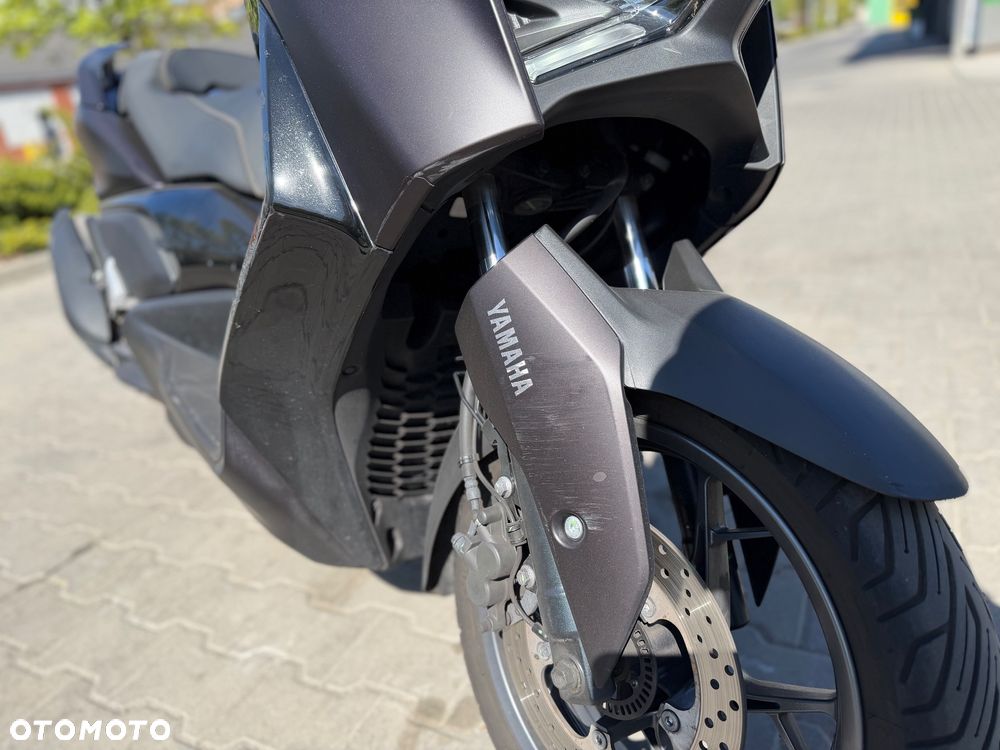 Yamaha X-max - 17