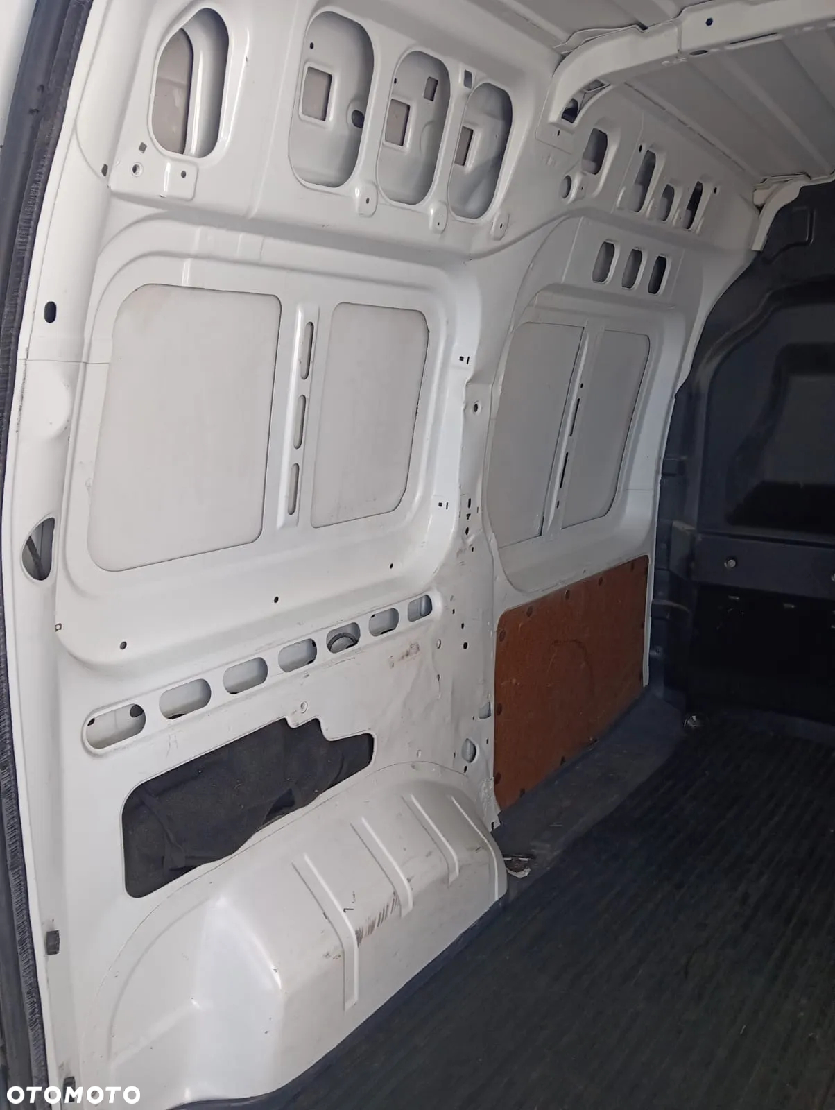 Ford Transit Connect 230 LWB Van - 12