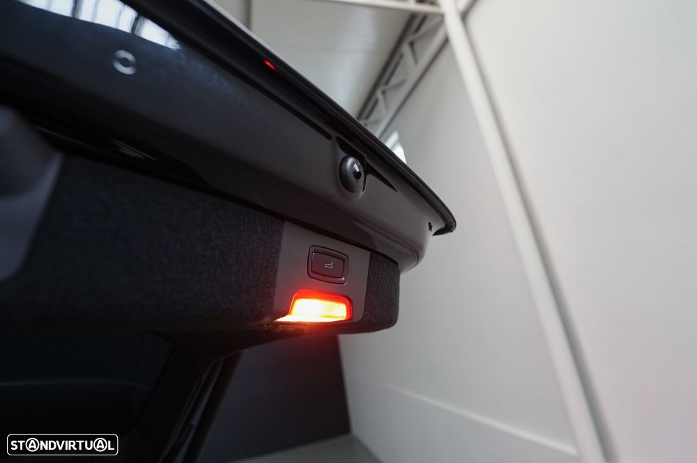 Porsche Cayenne - 28