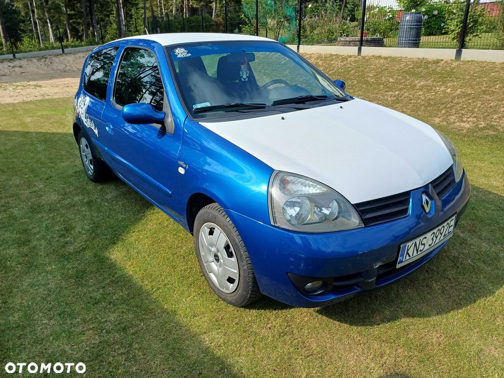 Renault Clio - 1
