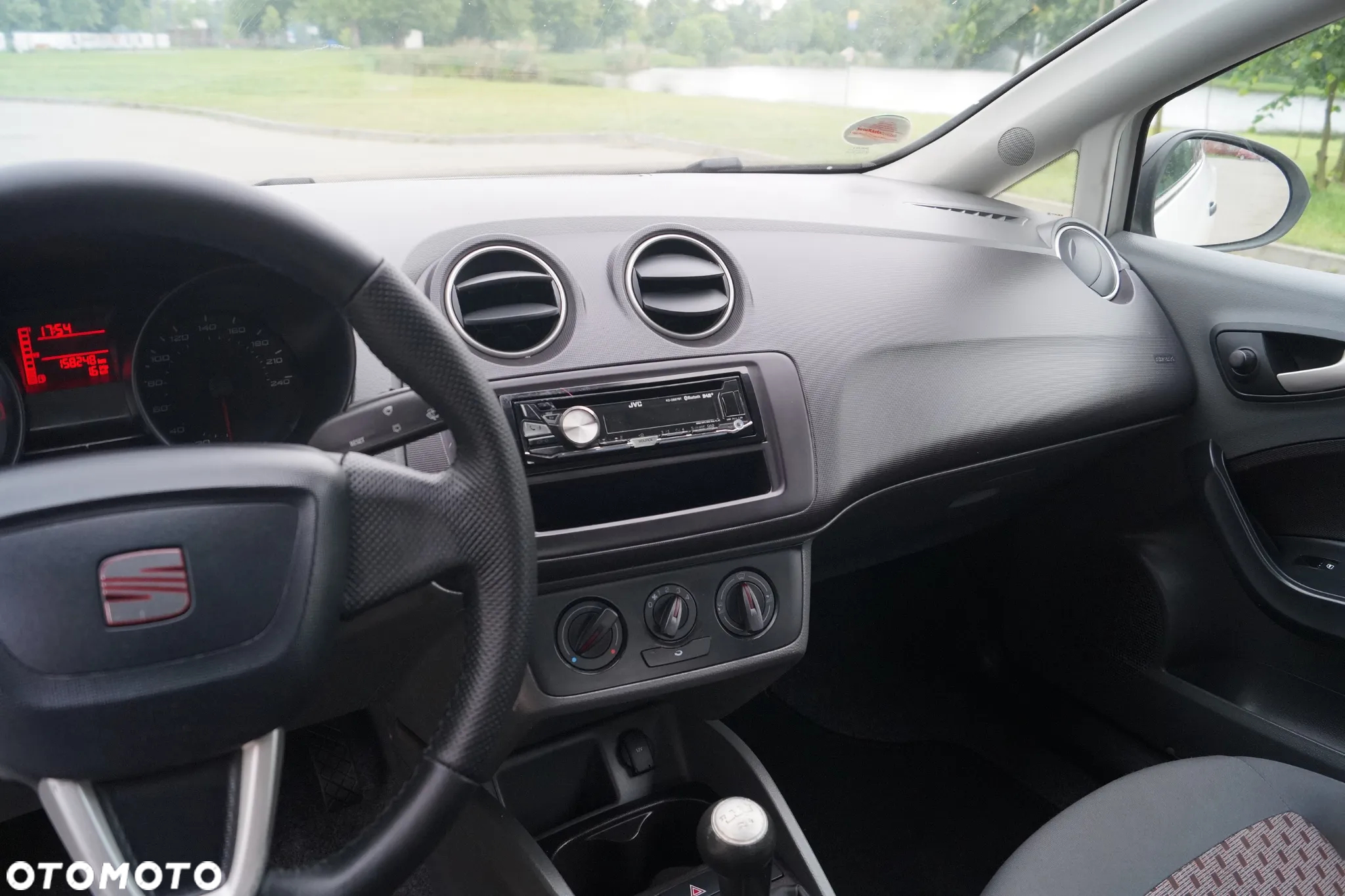 Seat Ibiza 1.2 12V Reference - 34
