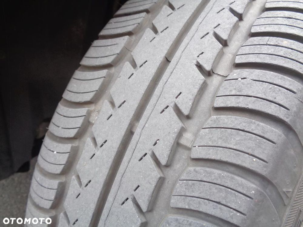 BMW Seria 1 - 16
