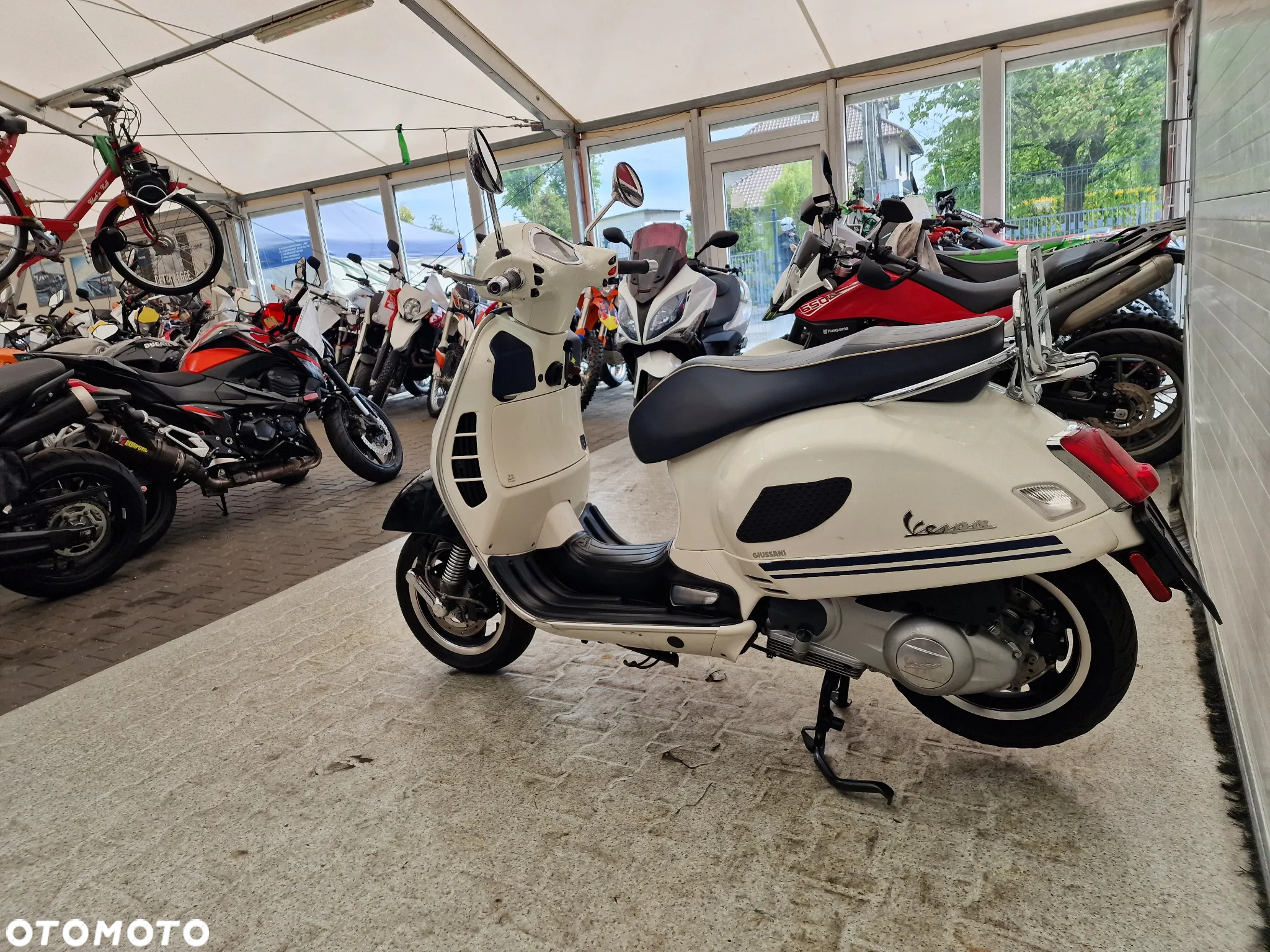 Piaggio Vespa - 4