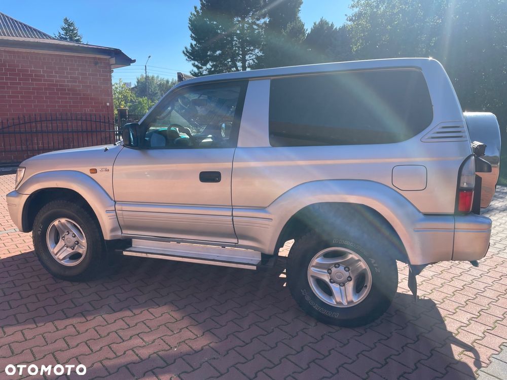 Toyota Land Cruiser - 3