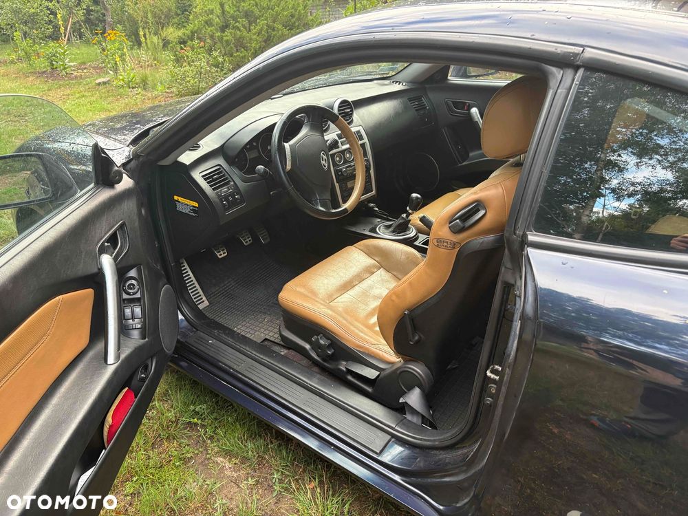 Hyundai Coupe - 13