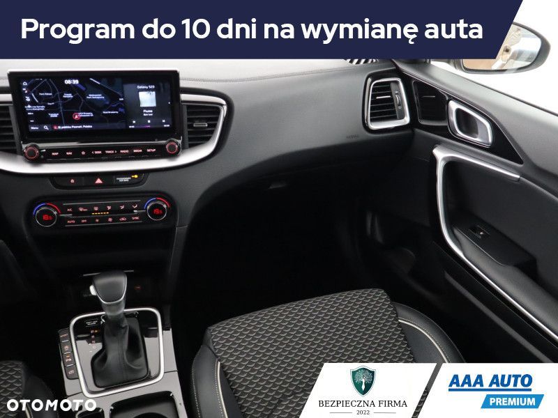 Kia XCeed - 10