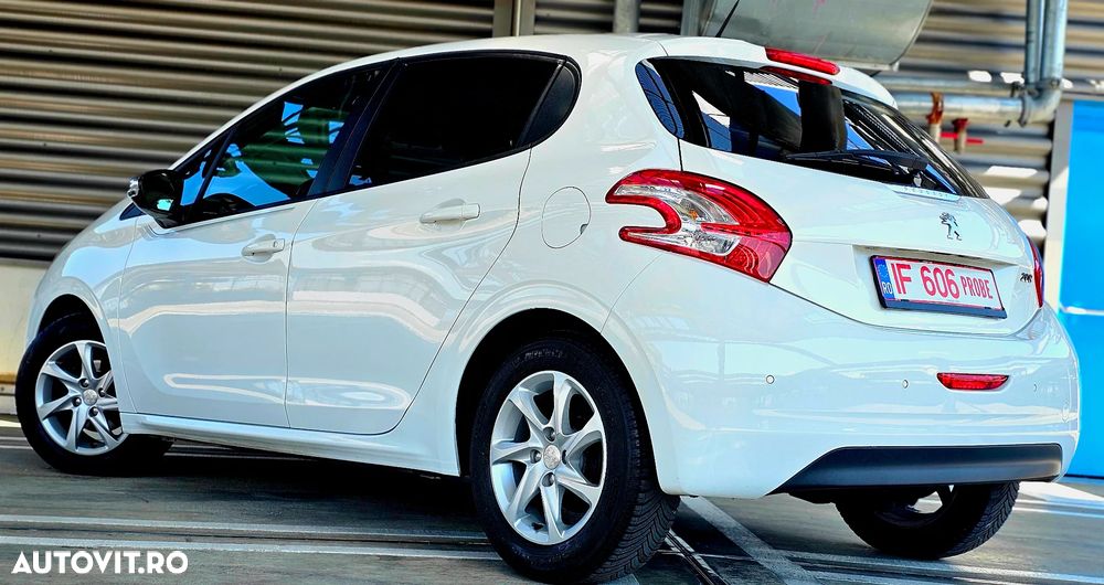 Peugeot 208 82 VTI Allure - 34