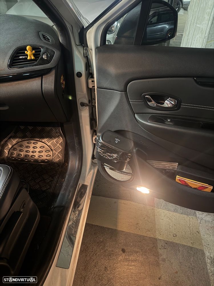 Porsche Cayenne Tiptronic S - 13