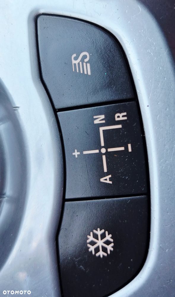 Opel Corsa 1.2 16V Cosmo EasyTronic - 5