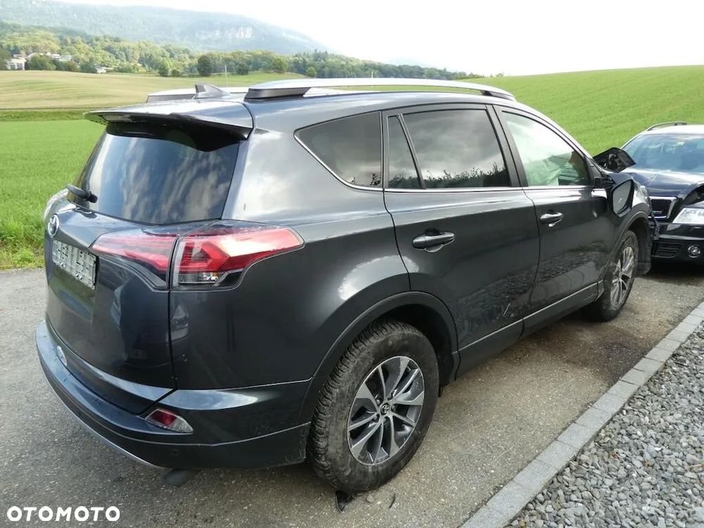 Toyota RAV4 - 3