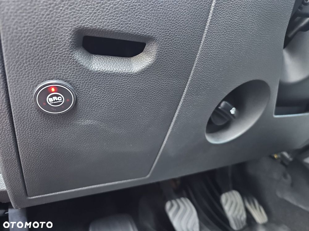 Dacia Duster 1.6 SCe Techroad - 27