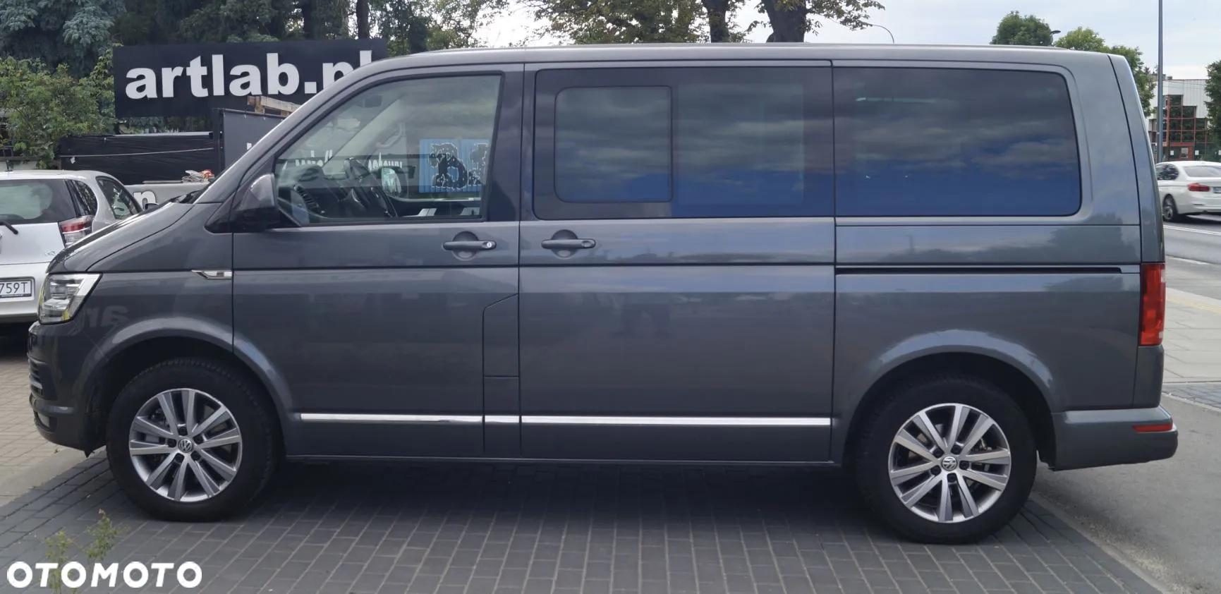 Volkswagen Multivan 2.0 TSI L1 Highline 4Motion DSG - 7
