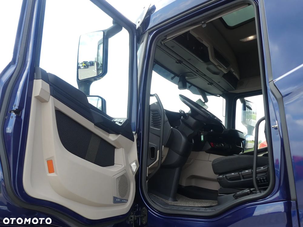 DAF XG 480 / EURO 6 / TV / BOGATE WYPOSAŻENIE / AUTOMAT / - 19