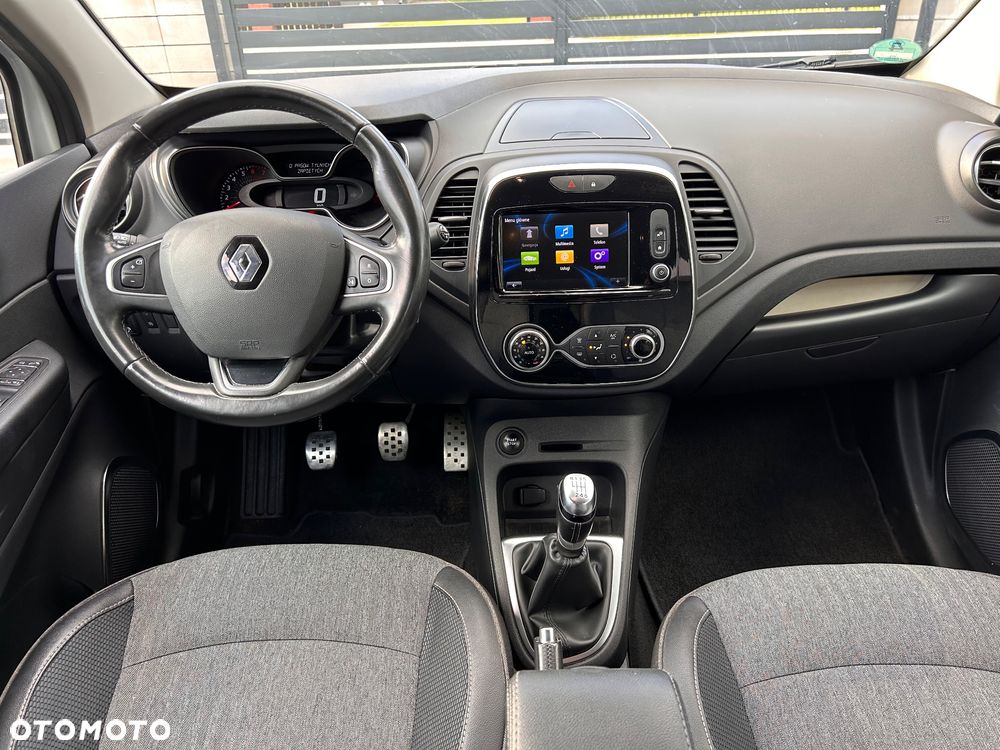 Renault Captur ENERGY TCe 120 Crossborder - 38