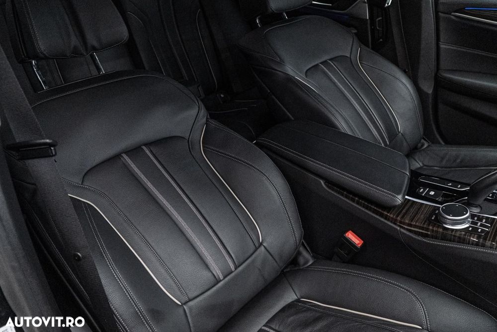 BMW Seria 5 530e iPerformance Aut. Luxury Line - 40