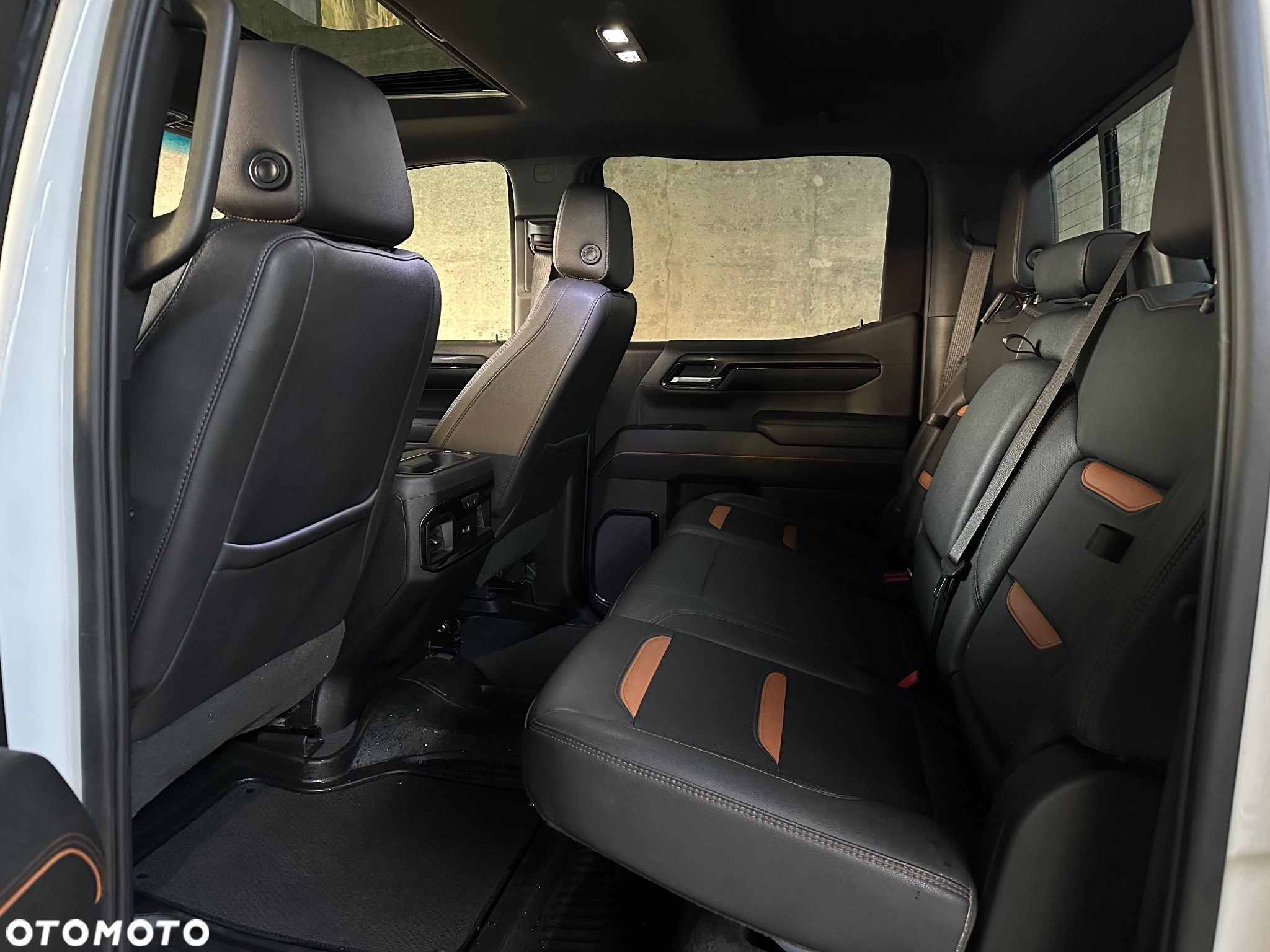 GMC Sierra - 12