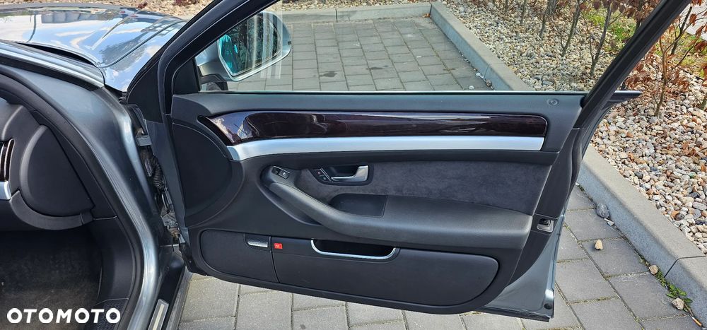 Audi A8 3.0 TDI DPF quattro - 24
