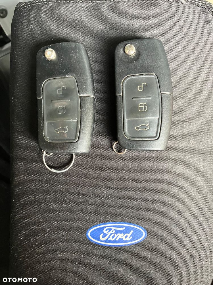 Ford S-Max 2.0 TDCi Ambiente - 17