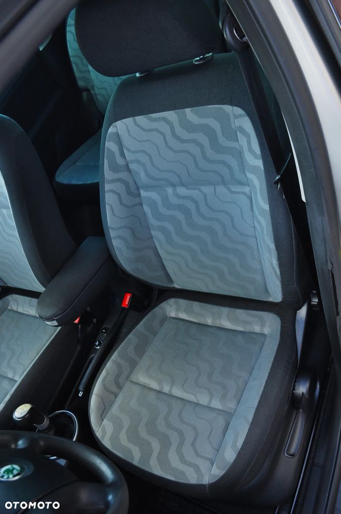 Skoda Roomster 1.2 Ambition - 22