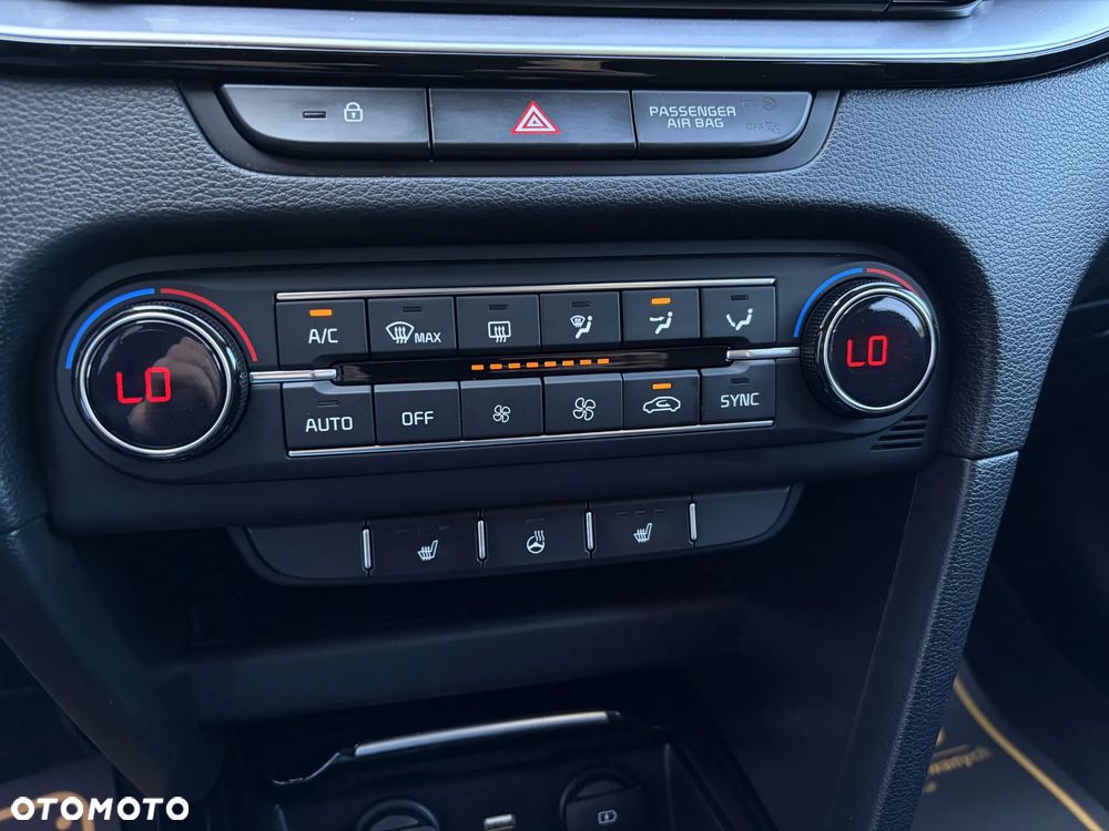 Kia XCeed 1.0 T-GDI L Business Line - 30