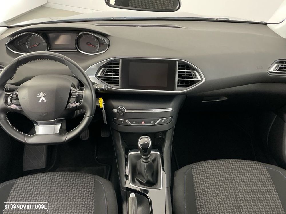 Peugeot 308 1.2 PureTech Style - 10