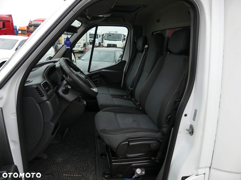 Renault PARTNER MASTER 2.3 DCI - 8