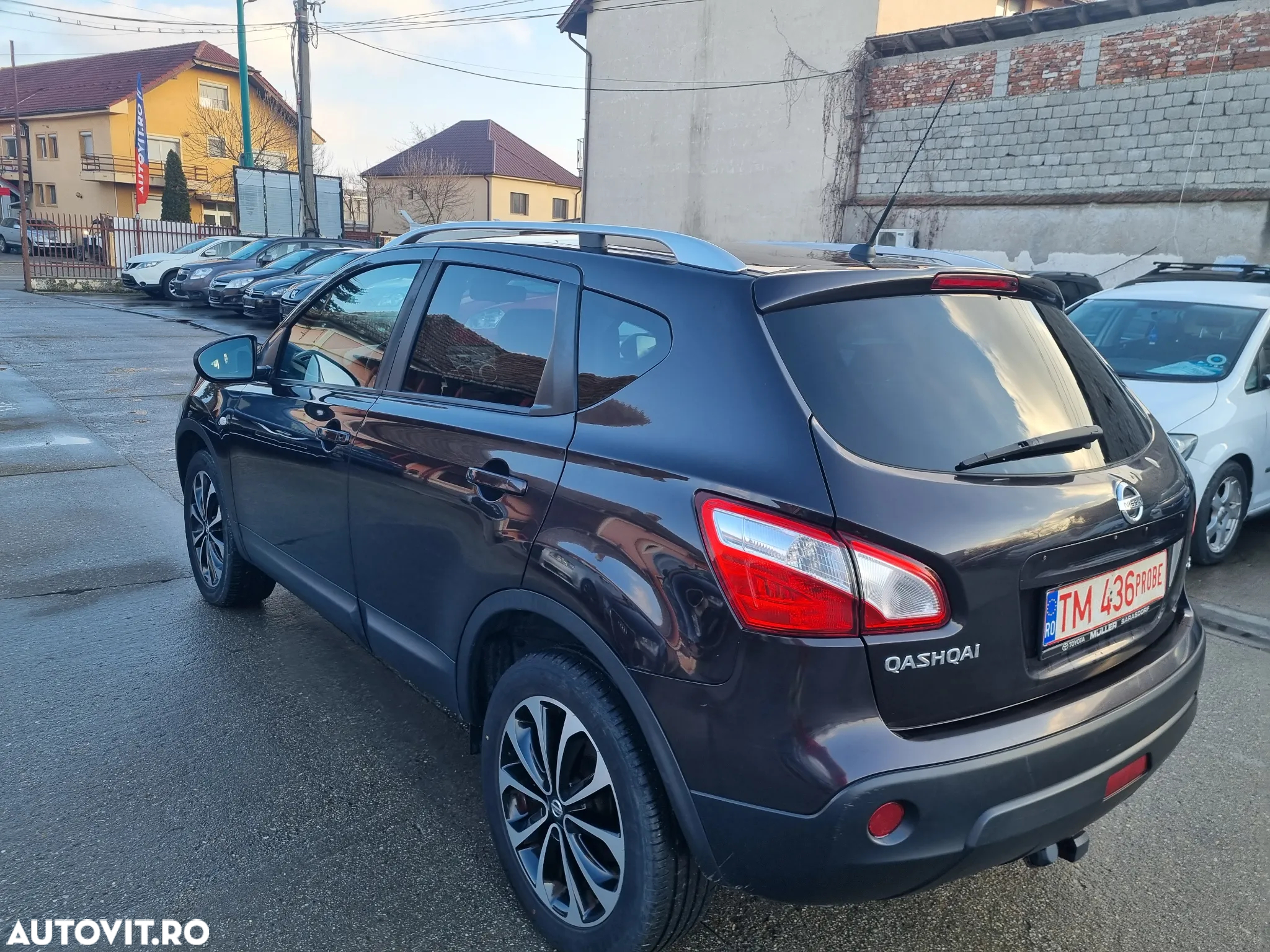 Nissan Qashqai 2.0 DCI 4 x 4 DPF Aut tekna - 25