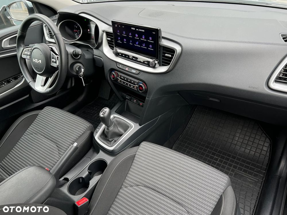Kia Ceed 1.5 T-GDI M - 24