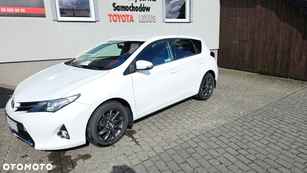 Toyota Auris 1.6 Premium - 3