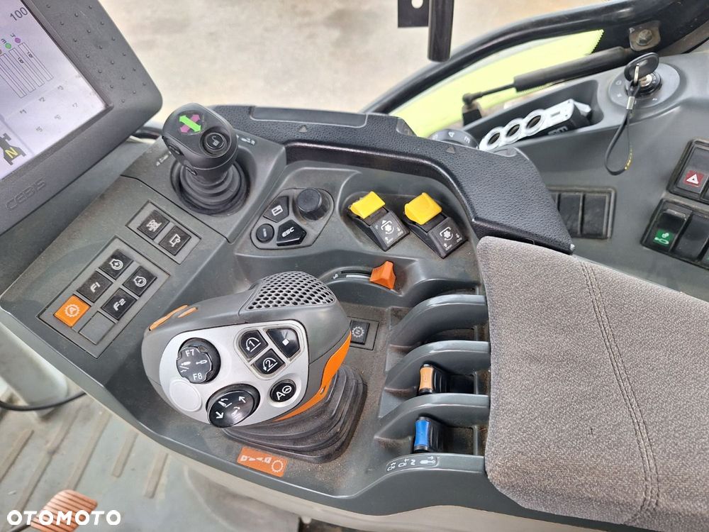 Claas Arion 650 4X4 - 17
