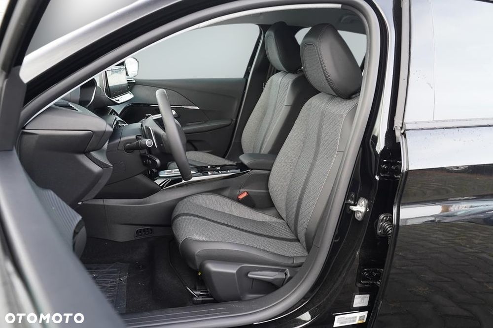 Peugeot 208 1.2 mHEV Allure - 9