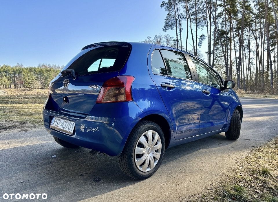 Toyota Yaris 1.3 Luna - 3
