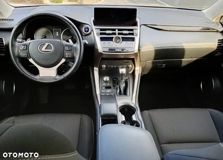 Lexus NX 300h Elegance 2WD - 7