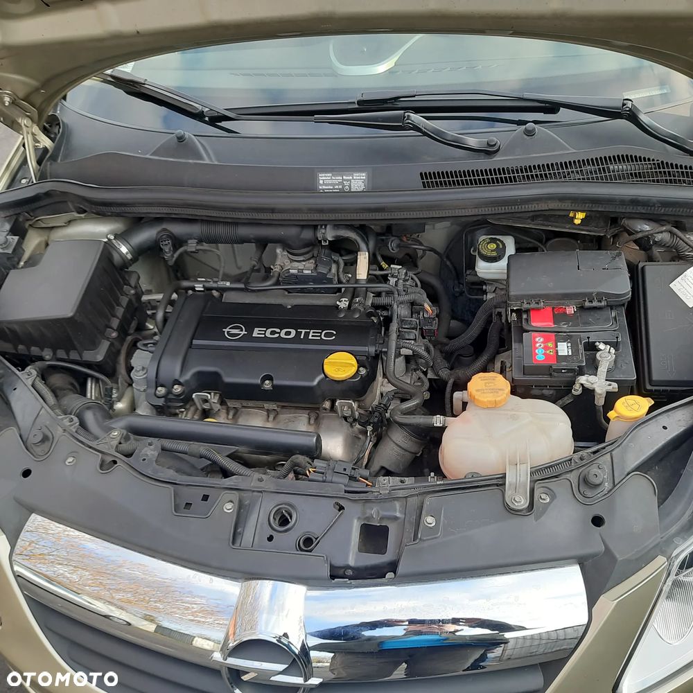 Opel Corsa 1.2 16V Essentia - 24