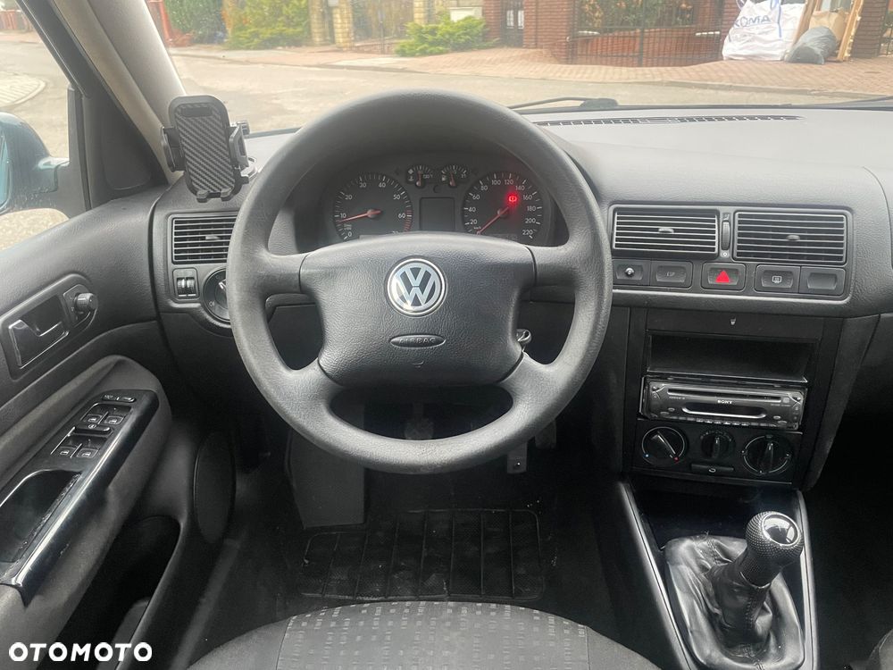 Volkswagen Golf 1.4 16V Trendline - 8